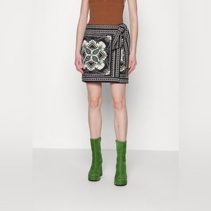 Farm Rio Mini Skirt size small